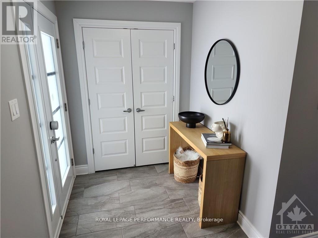 338 Twilight Avenue, Russell, Ontario  K4R 0E3 - Photo 2 - X13022458