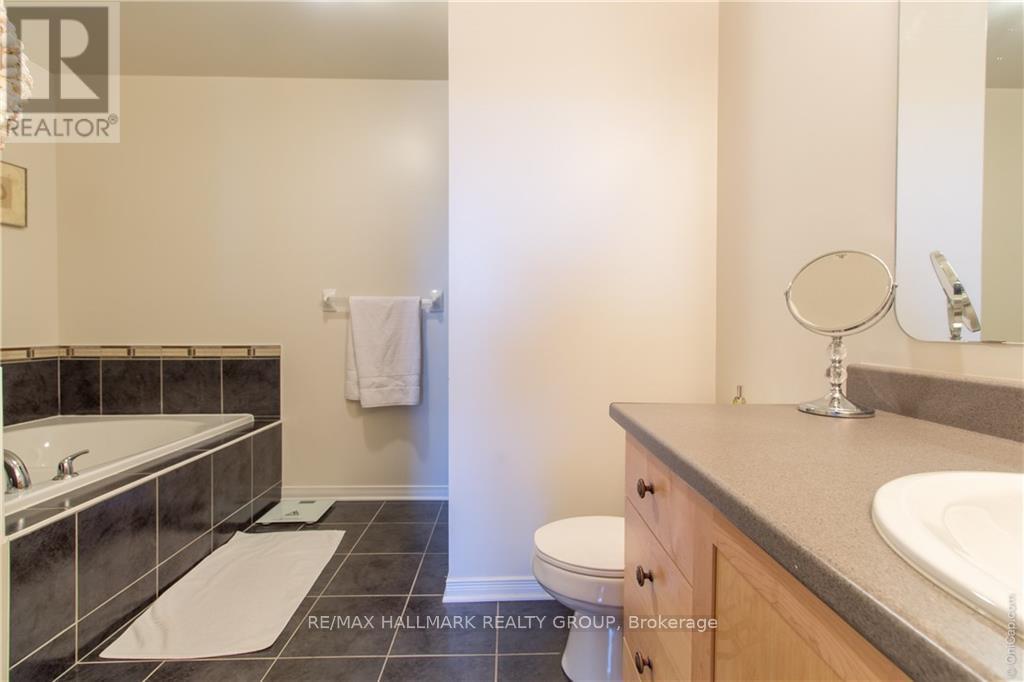 510 Fordell Avenue W, Ottawa, Ontario  K2W 0B3 - Photo 17 - X13022498