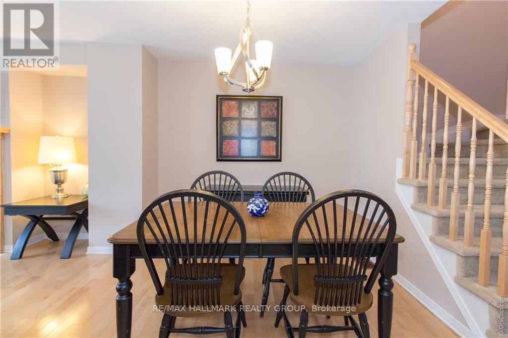 510 Fordell Avenue W, Ottawa, Ontario  K2W 0B3 - Photo 9 - X13022498