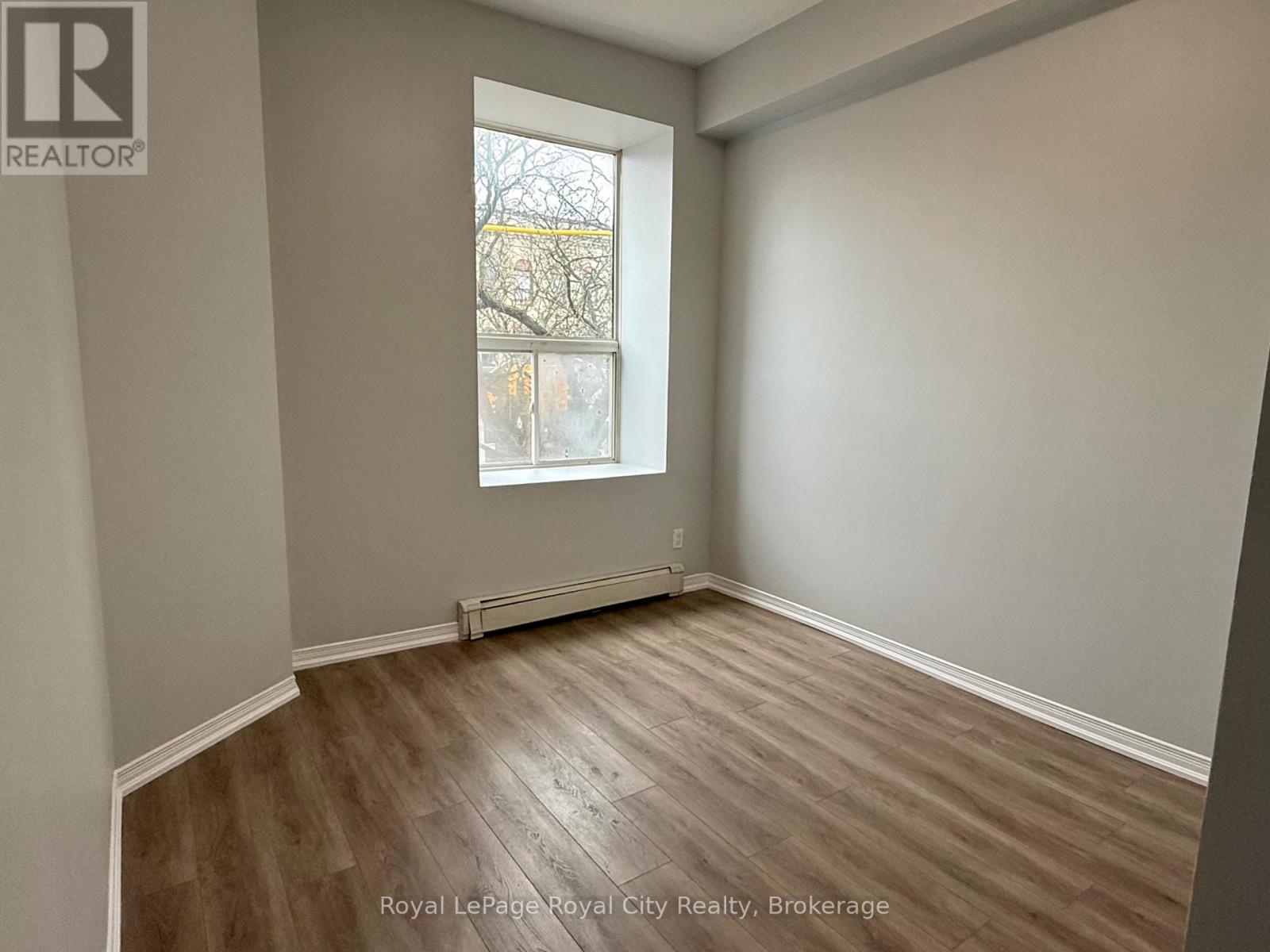 1 - 116 Wyndham Street N, Guelph, Ontario  N1H 4E8 - Photo 7 - X12999172