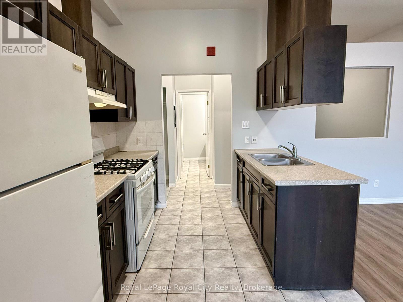 1 - 116 Wyndham Street N, Guelph, Ontario  N1H 4E8 - Photo 3 - X12999172