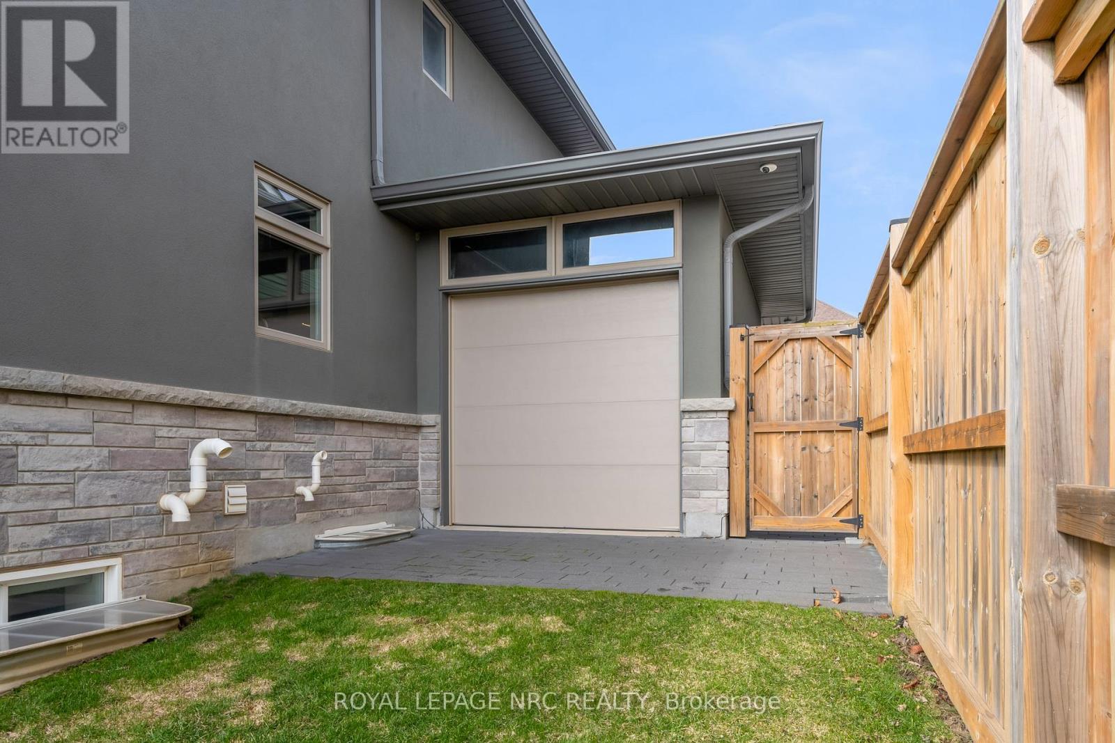 80 Days Avenue, Thorold, Ontario  L2V 0E6 - Photo 11 - X13022428