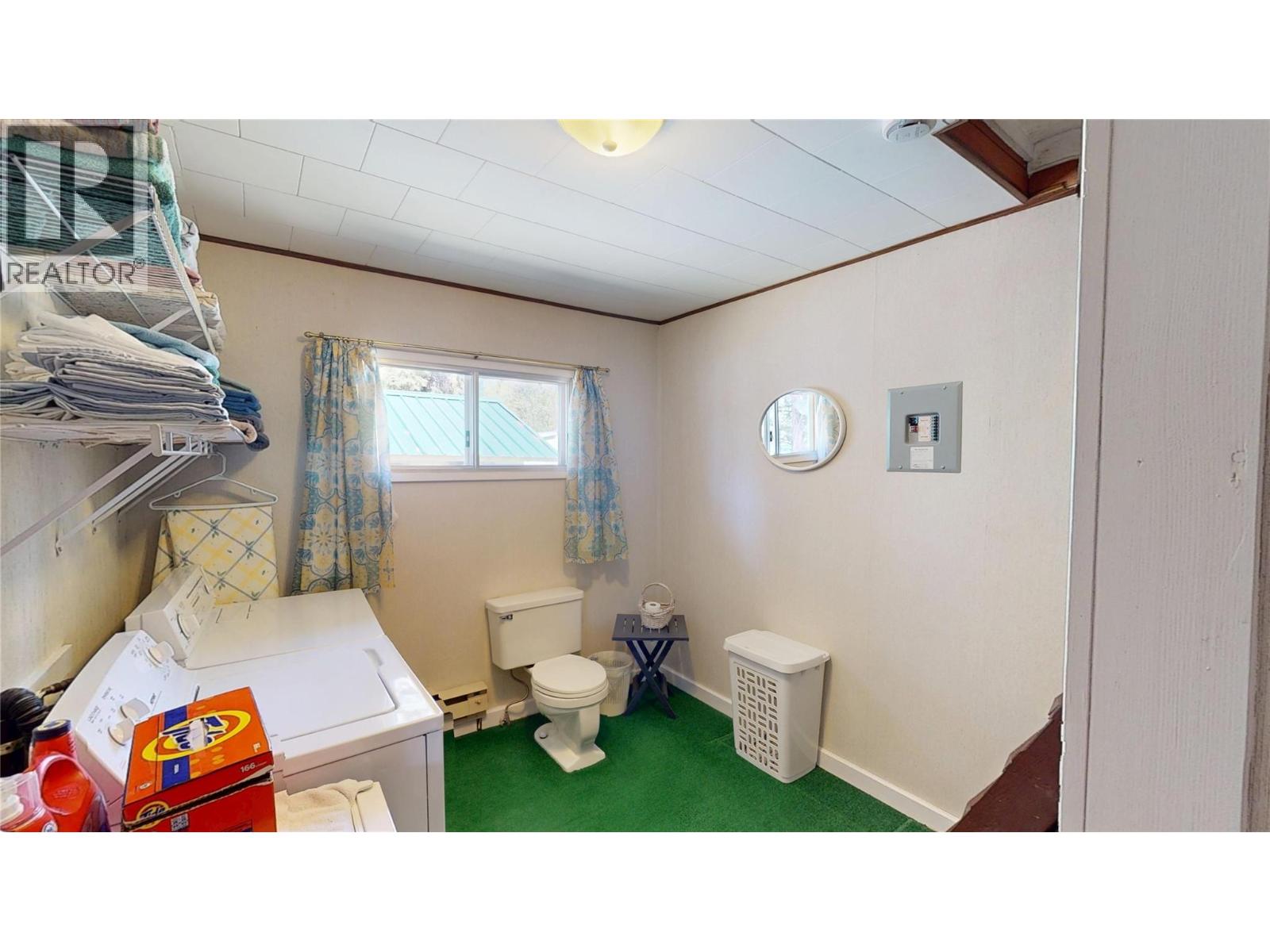 2401 Garbutts Lake Road, Fort Steele, British Columbia  V0B 2J0 - Photo 14 - 10384115