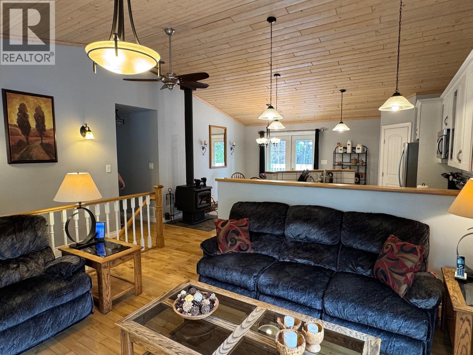 5 Cottonwood Road, Beaverdell, British Columbia  V0H 1A0 - Photo 4 - 10383859