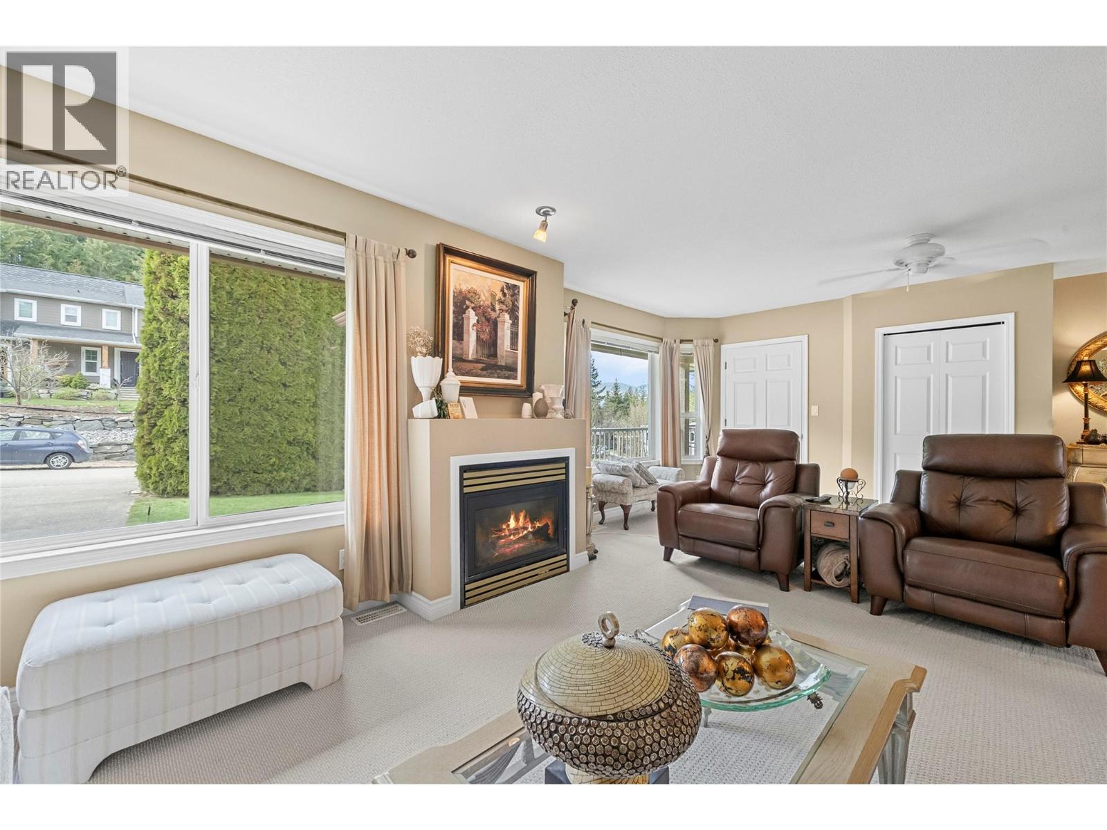 2524 Parkdale Place, Blind Bay, British Columbia  V0E 1H1 - Photo 4 - 10383143