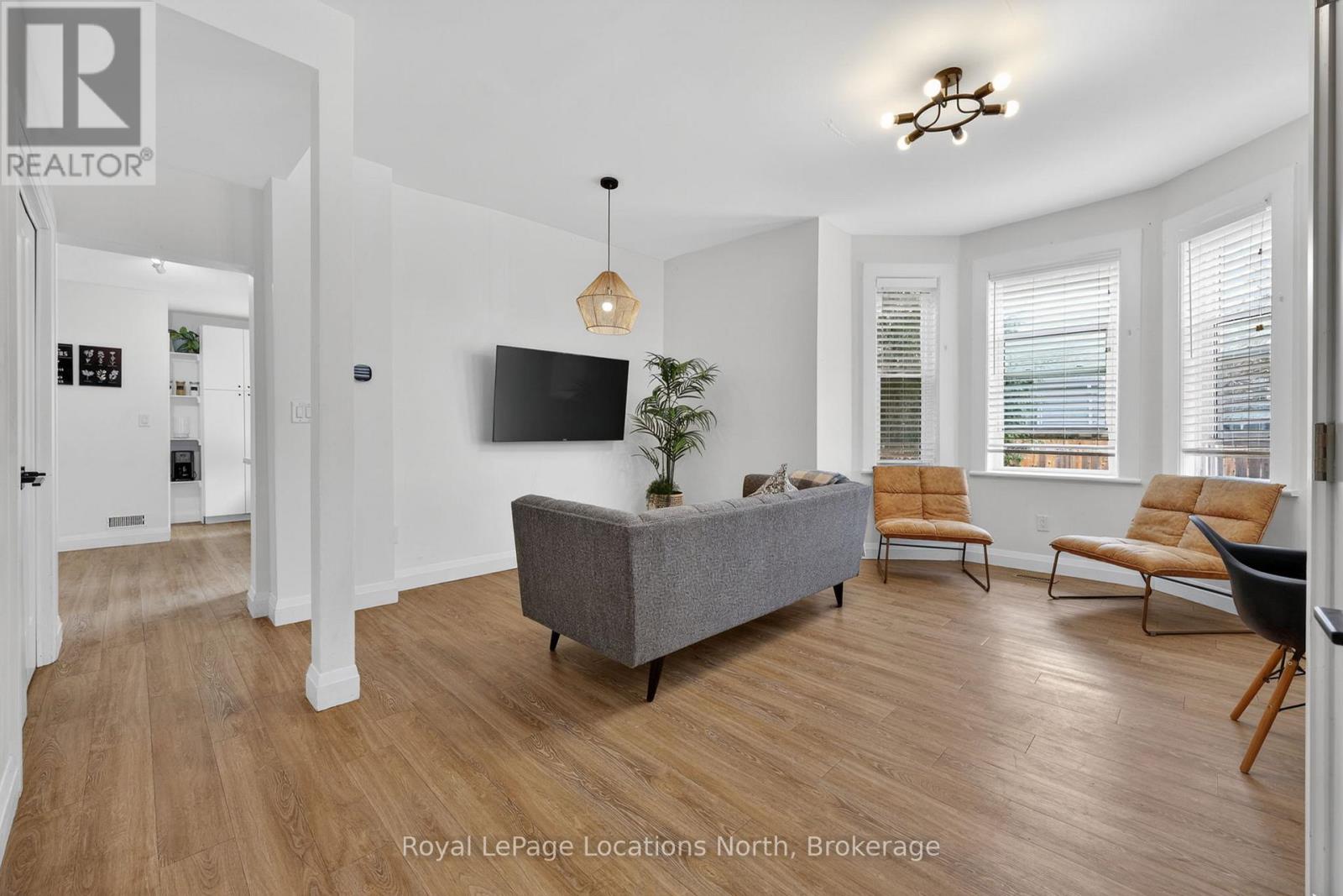 363-361 Cedar Street, Collingwood, Ontario  L9Y 3B2 - Photo 6 - S13022374