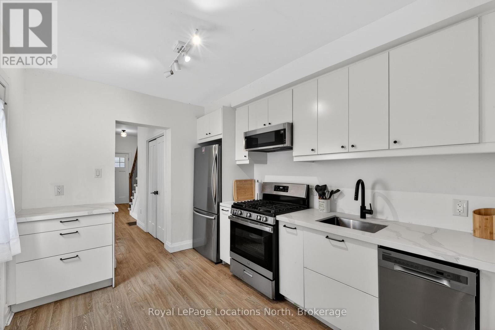 363-361 Cedar Street, Collingwood, Ontario  L9Y 3B2 - Photo 10 - S13022376