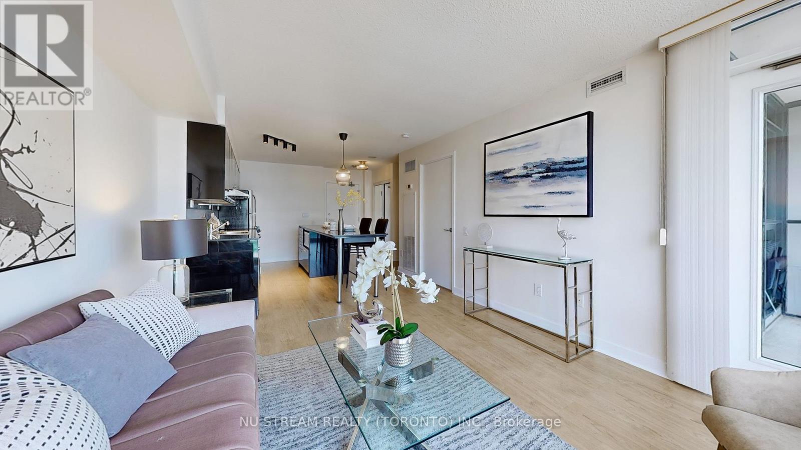 1511 - 19 Singer Court, Toronto, Ontario  M2K 0B2 - Photo 2 - C13022434