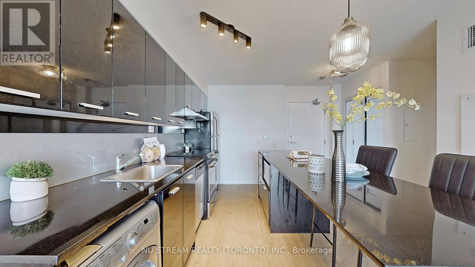 1511 - 19 Singer Court, Toronto, Ontario  M2K 0B2 - Photo 5 - C13022434