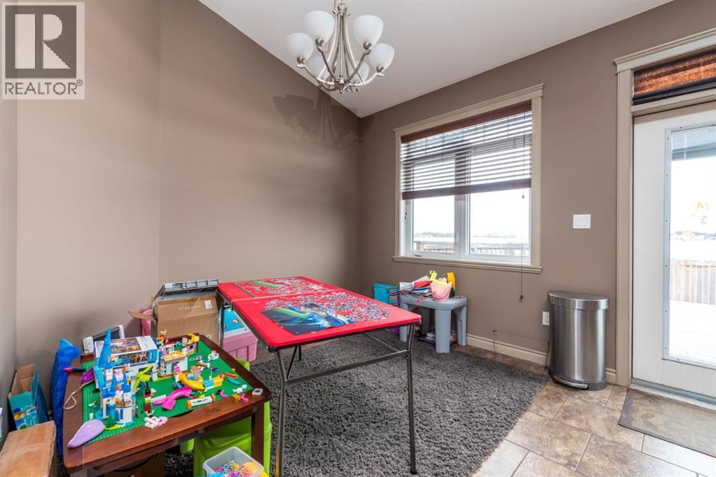 1902 56 Avenue, Lloydminster, Alberta  T9V 3M4 - Photo 10 - A2293847