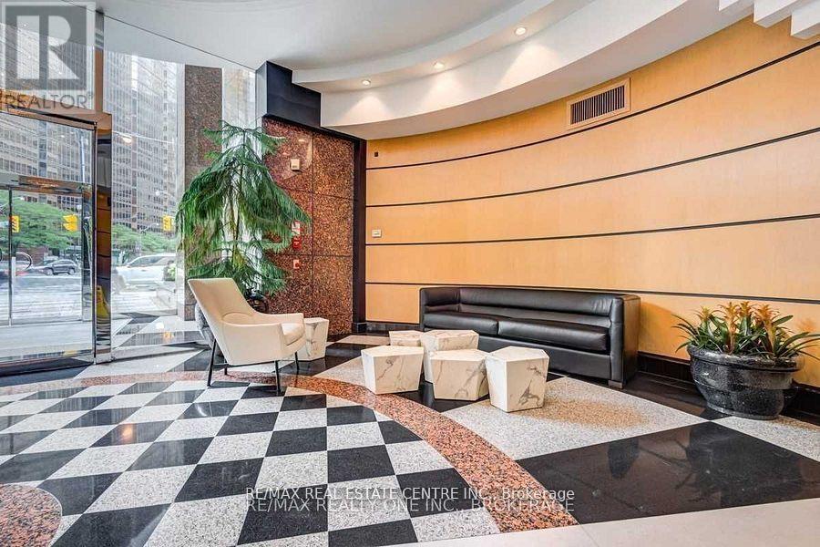 1102 - 33 University Avenue, Toronto, Ontario  M5J 2S7 - Photo 5 - C13022460