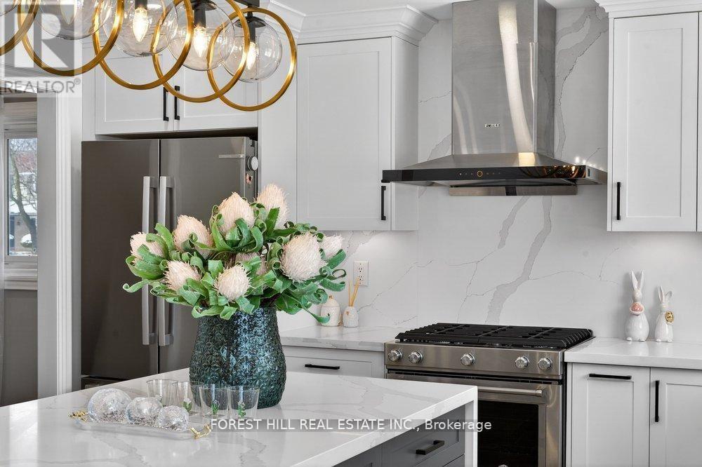 47 Tofino Crescent, Toronto, Ontario  M3B 1R9 - Photo 16 - C13022464