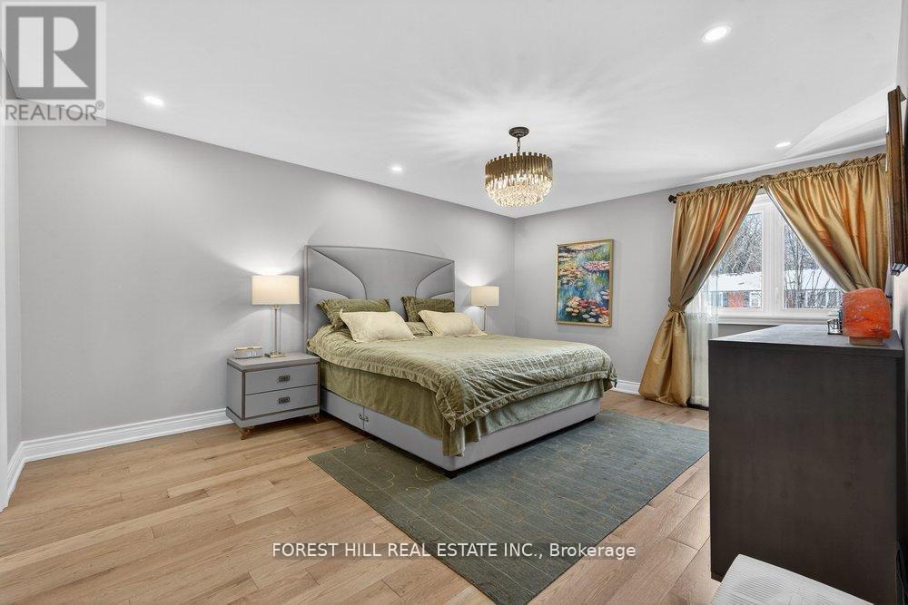 47 Tofino Crescent, Toronto, Ontario  M3B 1R9 - Photo 21 - C13022464