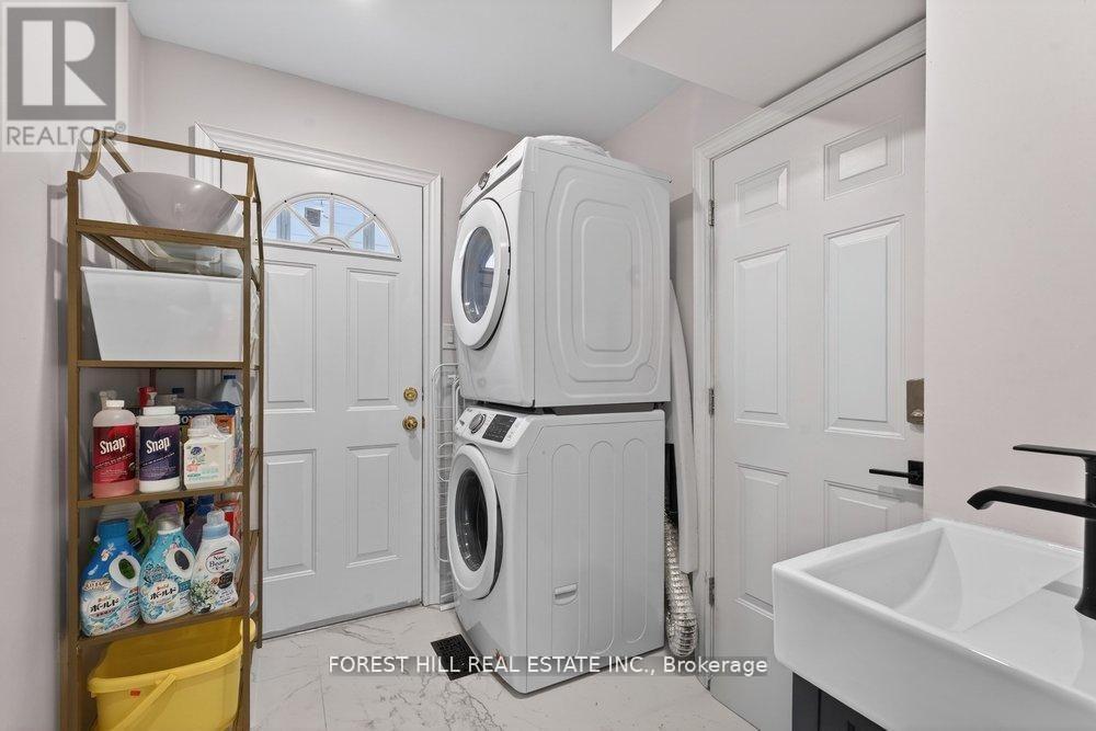 47 Tofino Crescent, Toronto, Ontario  M3B 1R9 - Photo 38 - C13022464