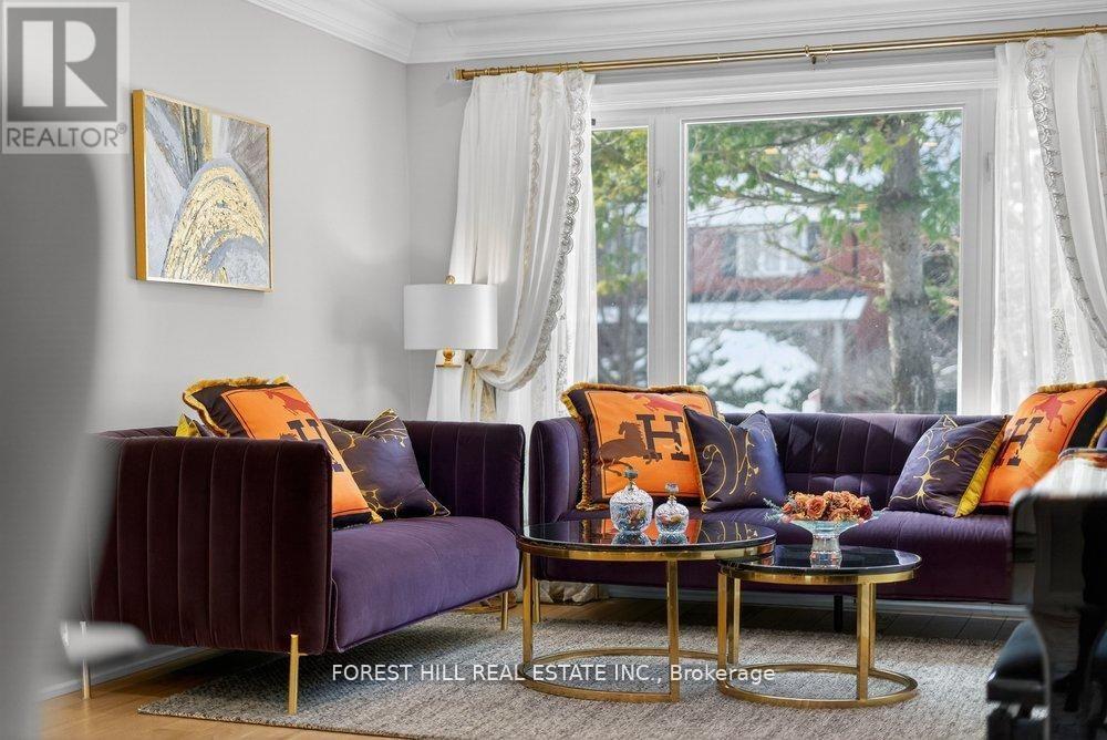 47 Tofino Crescent, Toronto, Ontario  M3B 1R9 - Photo 7 - C13022464