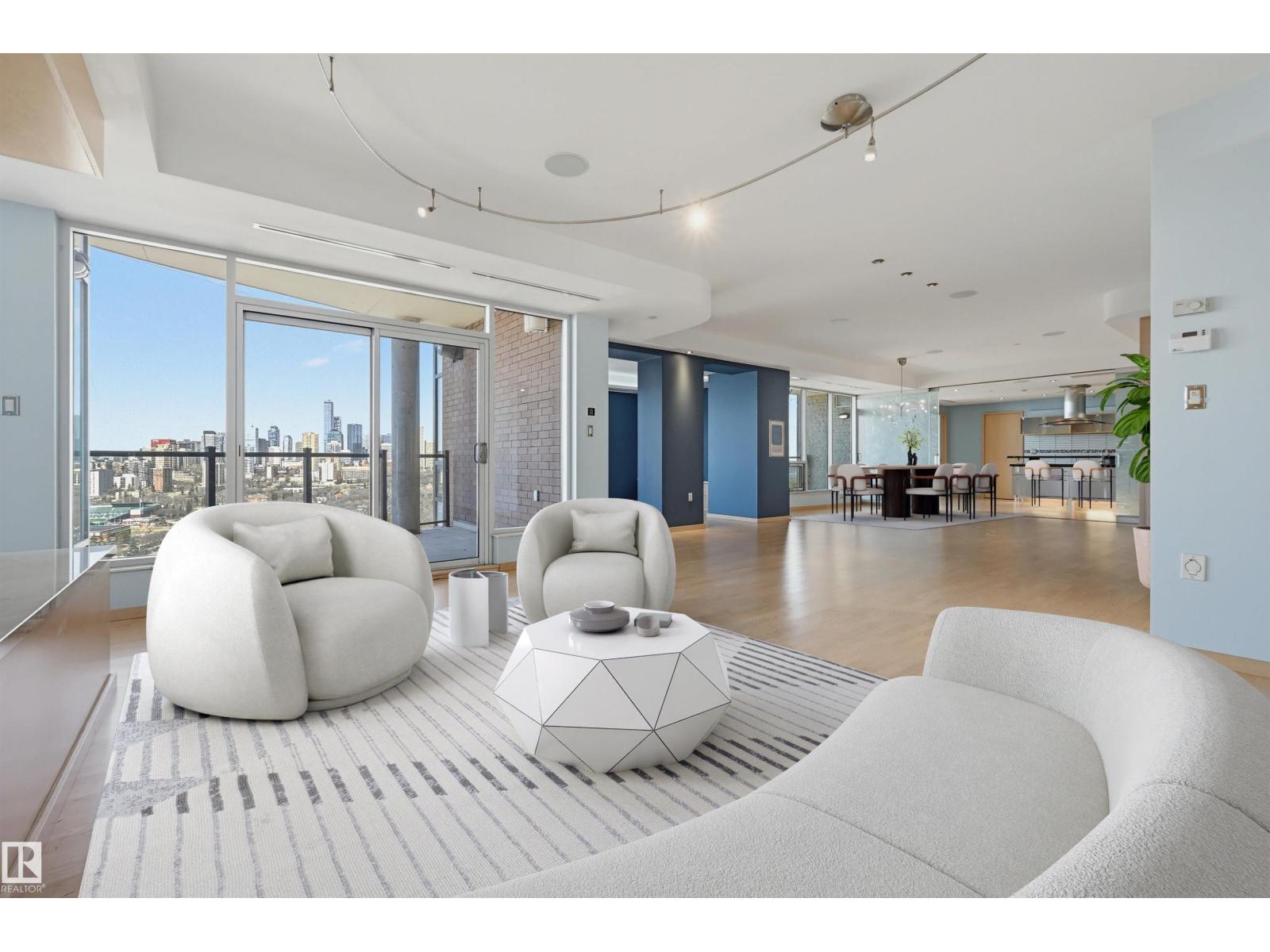 #901 10035 Saskatchewan Dr NW, Edmonton, Alberta  T6E 4R4 - Photo 3 - E4474440