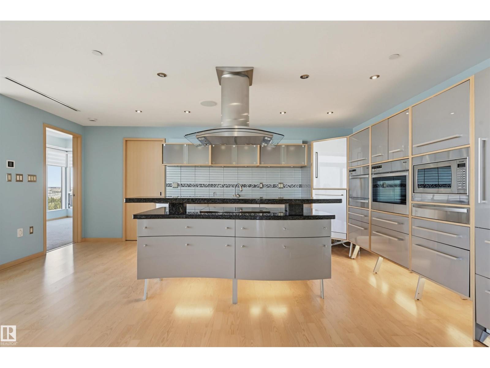 #901 10035 Saskatchewan Dr NW, Edmonton, Alberta  T6E 4R4 - Photo 23 - E4474440