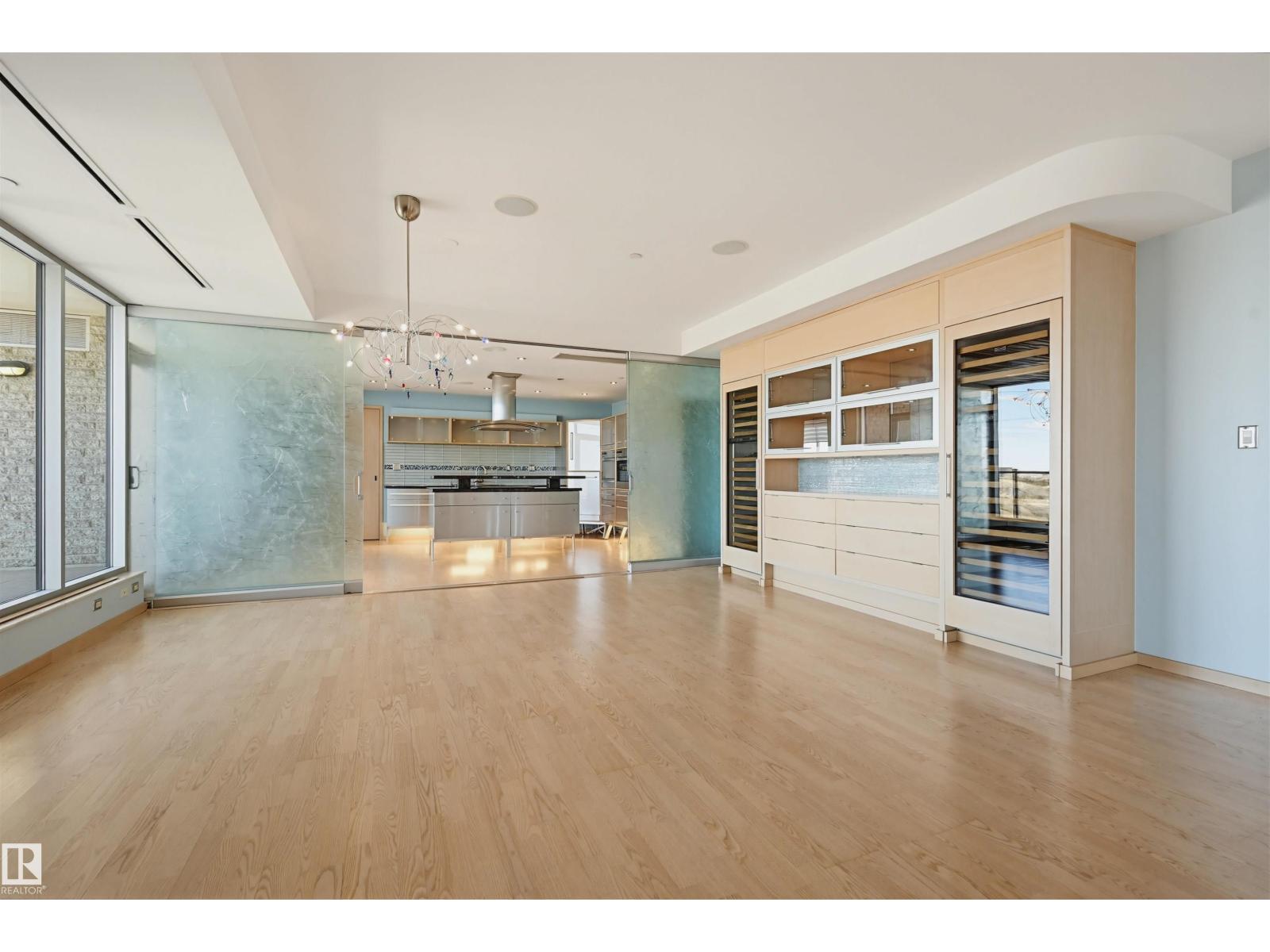 #901 10035 Saskatchewan Dr NW, Edmonton, Alberta  T6E 4R4 - Photo 20 - E4474440