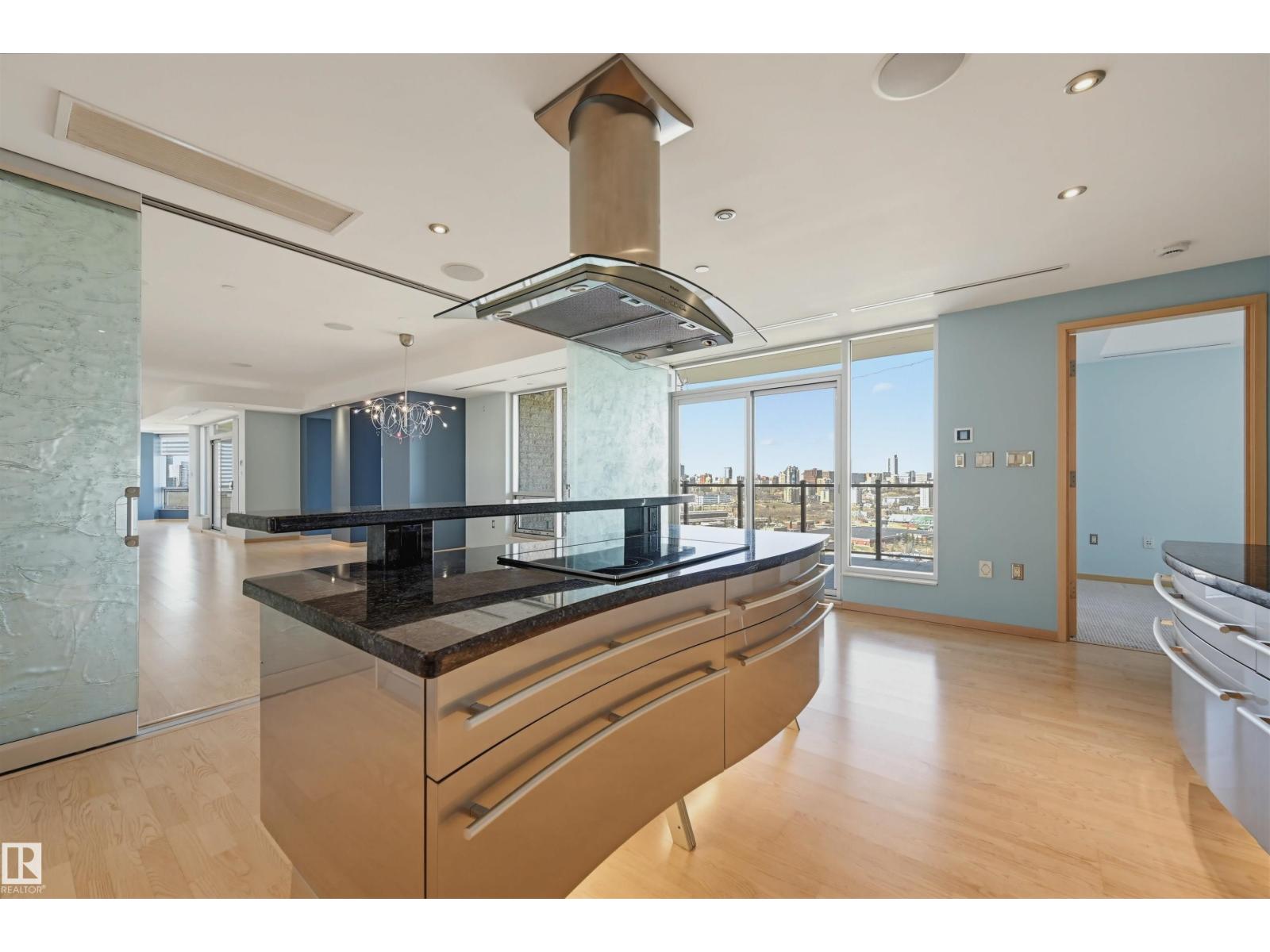 #901 10035 Saskatchewan Dr NW, Edmonton, Alberta  T6E 4R4 - Photo 26 - E4474440