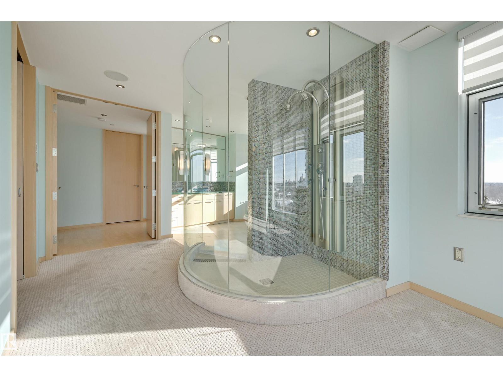 #901 10035 Saskatchewan Dr NW, Edmonton, Alberta  T6E 4R4 - Photo 42 - E4474440