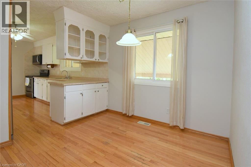 158 Rykert Street E, St. Catharines, Ontario  L2S 2B6 - Photo 11 - 40818071