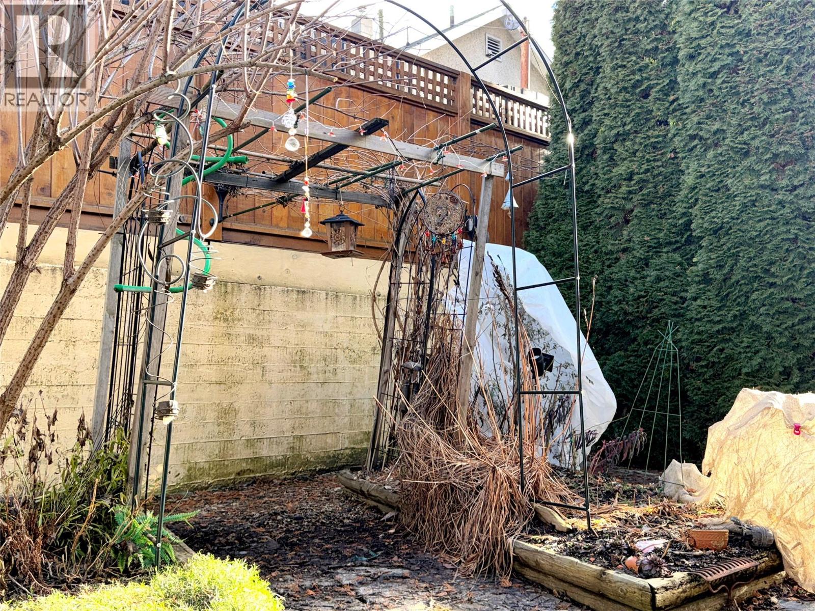 214 Wellington Avenue, Warfield, British Columbia  V1R 2K5 - Photo 60 - 10375596