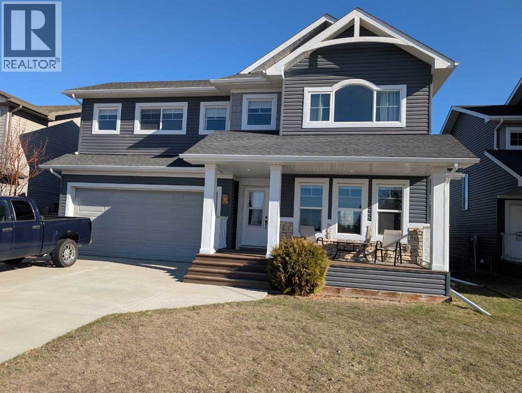 704 Stonehaven Drive, Carstairs, Alberta