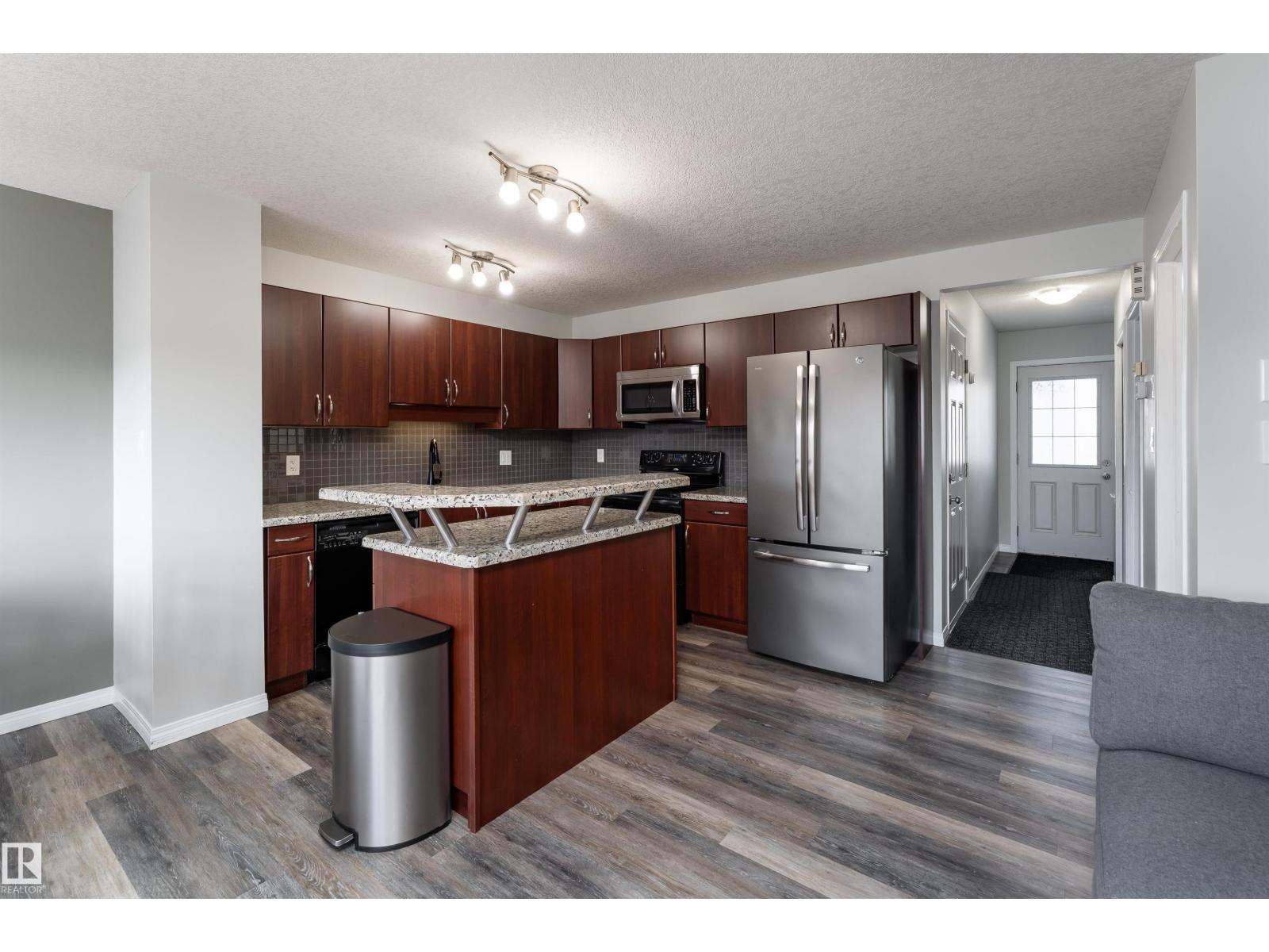 5911 8 Av Sw, Edmonton, Alberta  T6X 0G5 - Photo 7 - E4483067