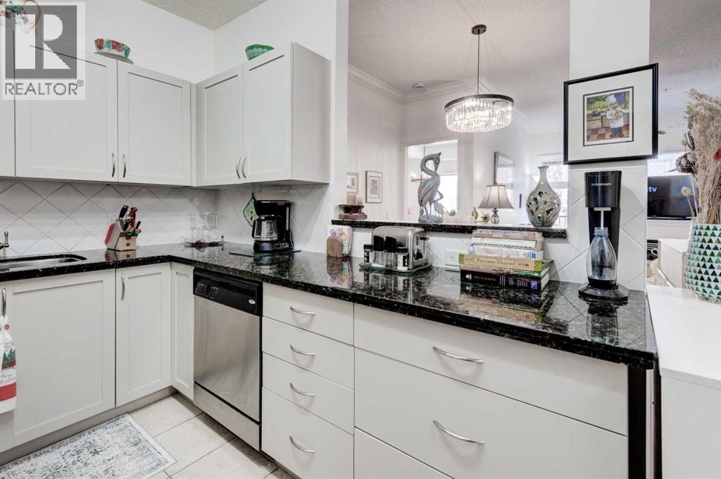 207, 11170 30 Street SW, Calgary, Alberta  T2W 6J2 - Photo 12 - A2293026