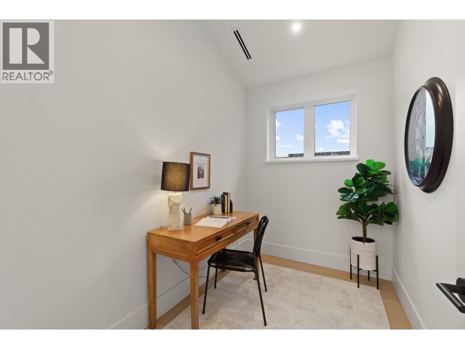 2 1945 E 13th Avenue, Vancouver, British Columbia  V5N 2C3 - Photo 13 - R3108676