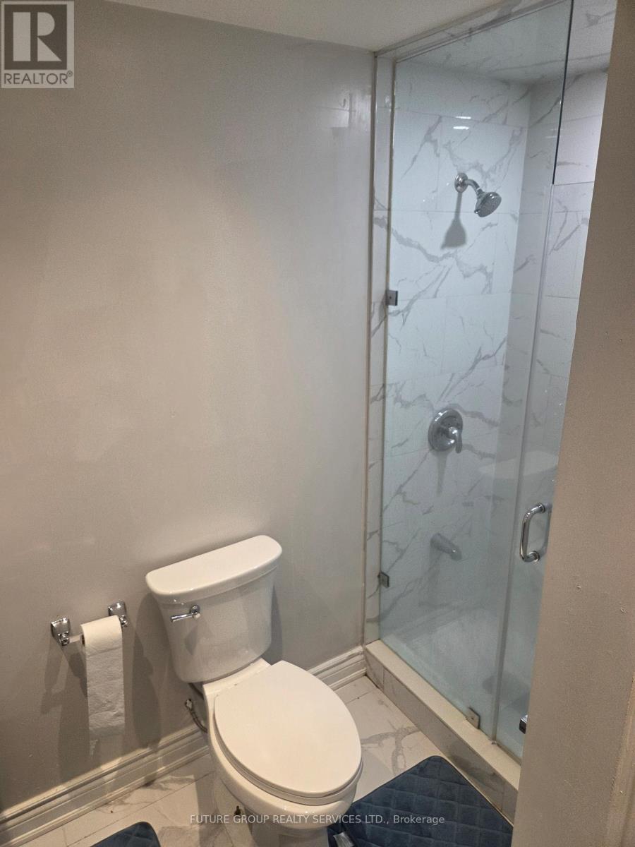 22 Rich Crescent, Whitby, Ontario  L1P 1V8 - Photo 8 - E13022378