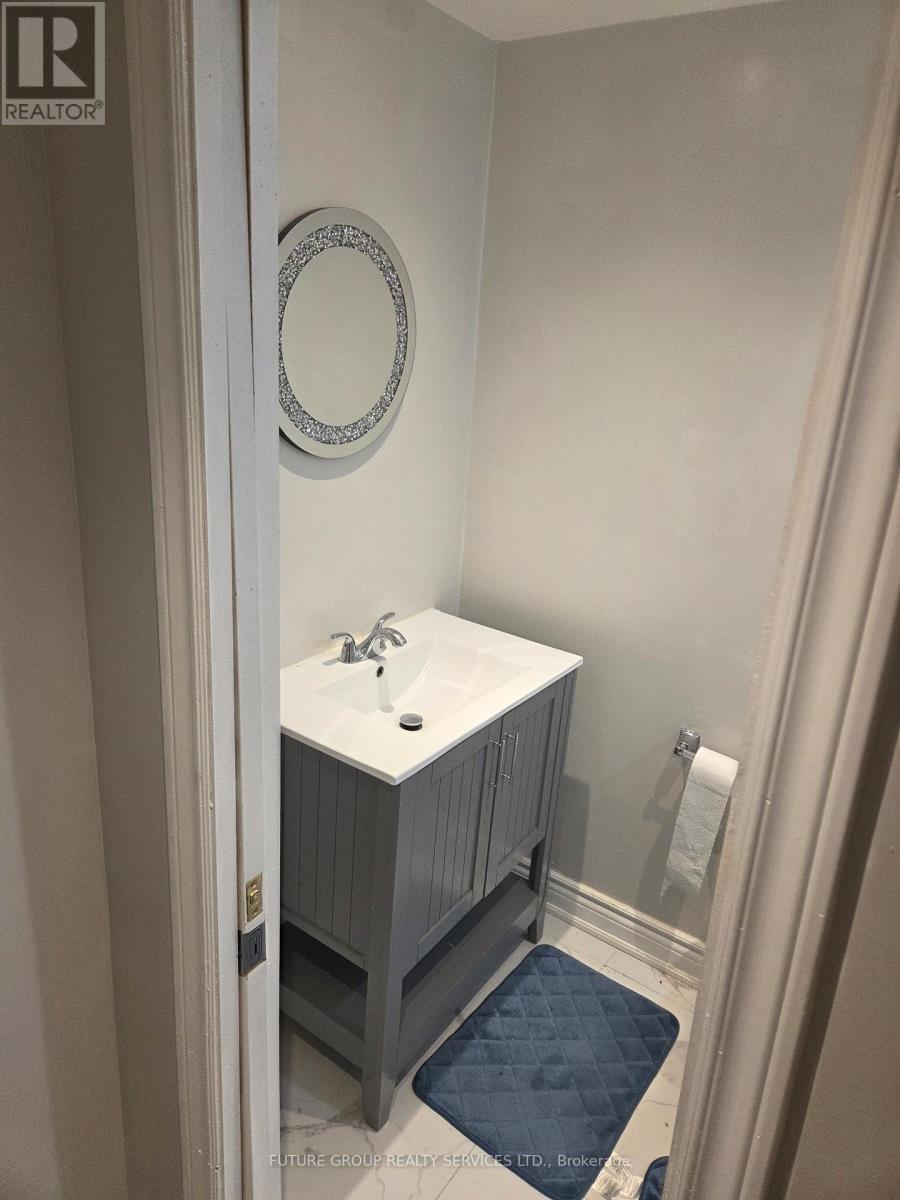 22 Rich Crescent, Whitby, Ontario  L1P 1V8 - Photo 9 - E13022378