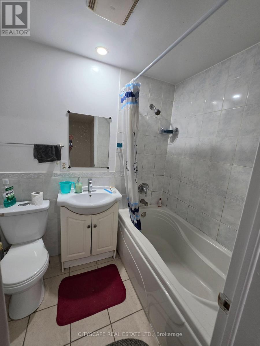 63 Wiggens Court, Toronto, Ontario  M1B 1K3 - Photo 10 - E13022474