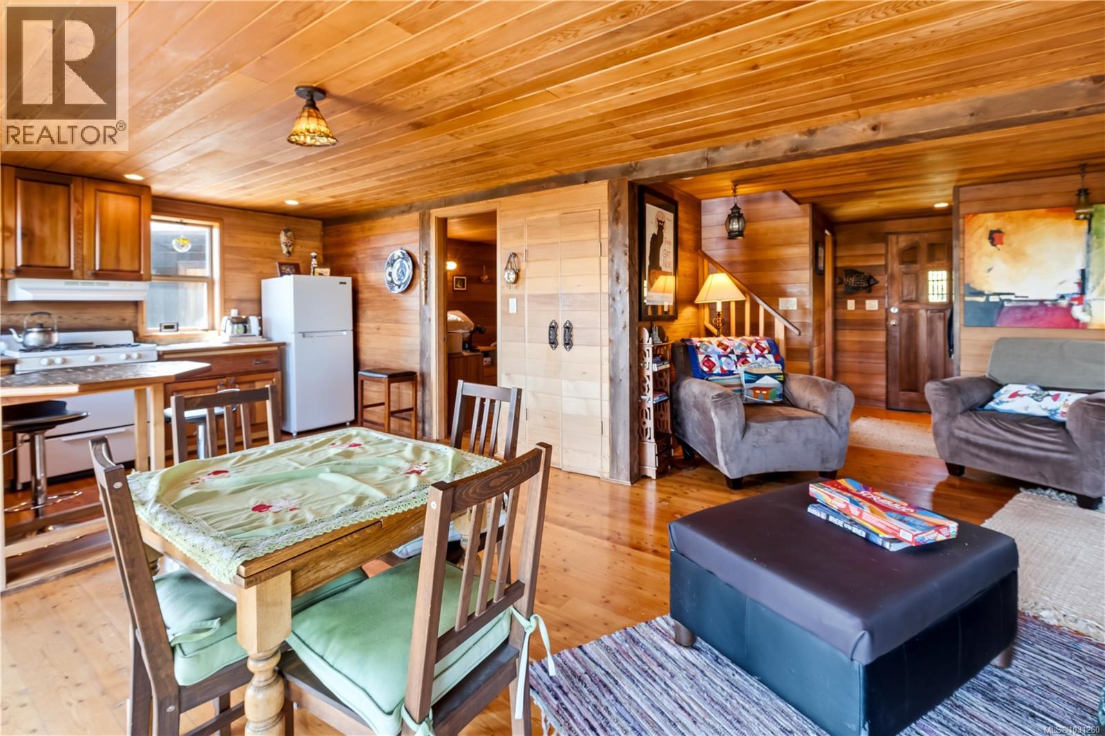 1117 Sixth Ave, Ucluelet, British Columbia  V0R 3A0 - Photo 11 - 1031260