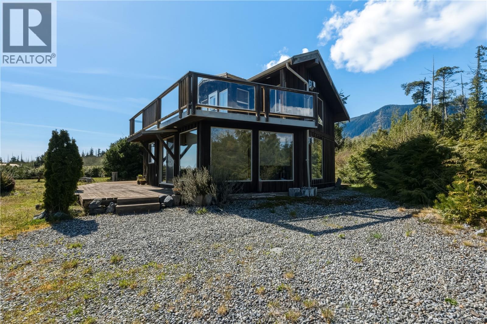 1117 Sixth Ave, Ucluelet, British Columbia  V0R 3A0 - Photo 22 - 1031260