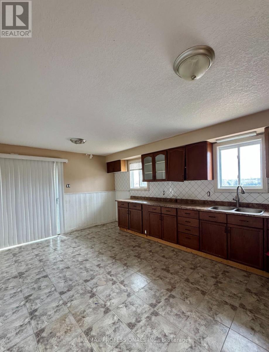 45 Easton Avenue, Tay, Ontario  L0K 1R0 - Photo 10 - S13022466