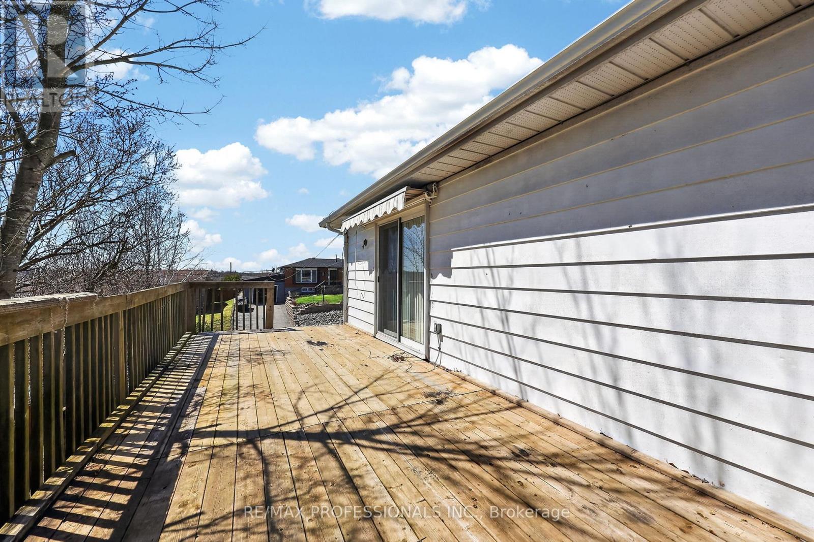 45 Easton Avenue, Tay, Ontario  L0K 1R0 - Photo 6 - S13022466