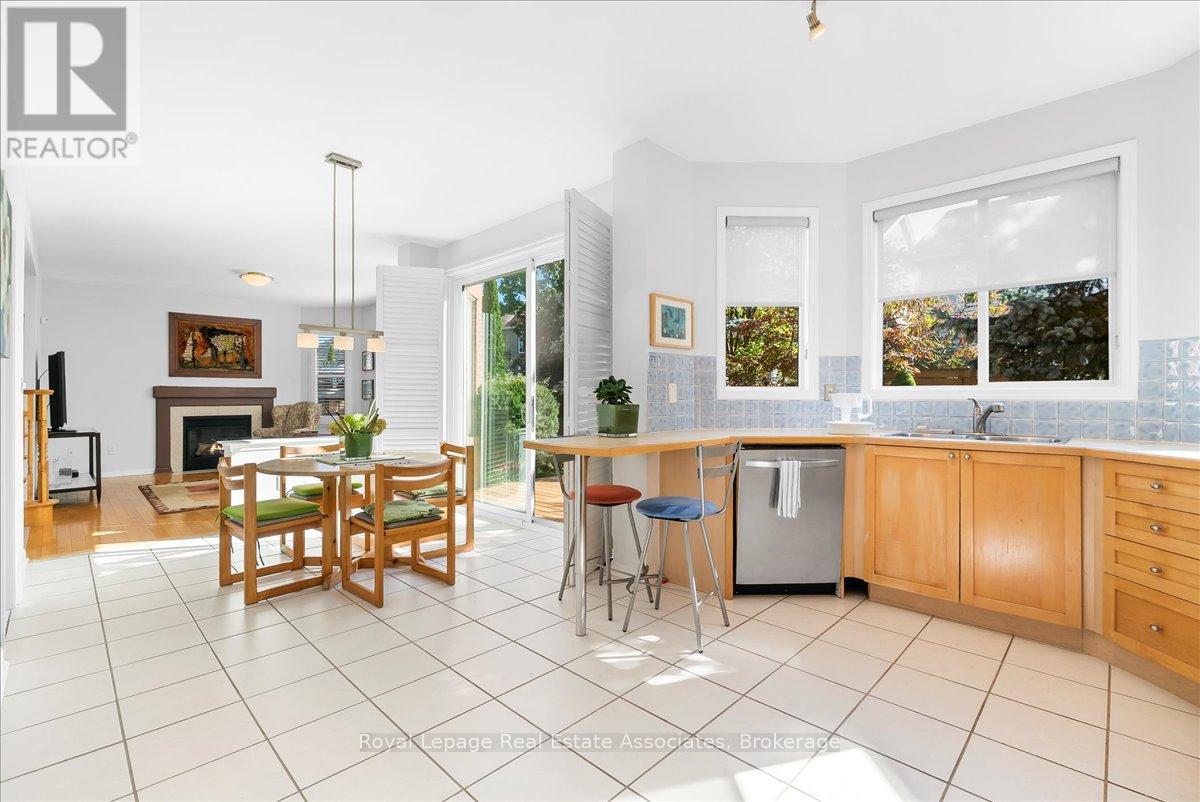 1578 French Gardens, Milton, Ontario  L9T 5L5 - Photo 10 - W13022366