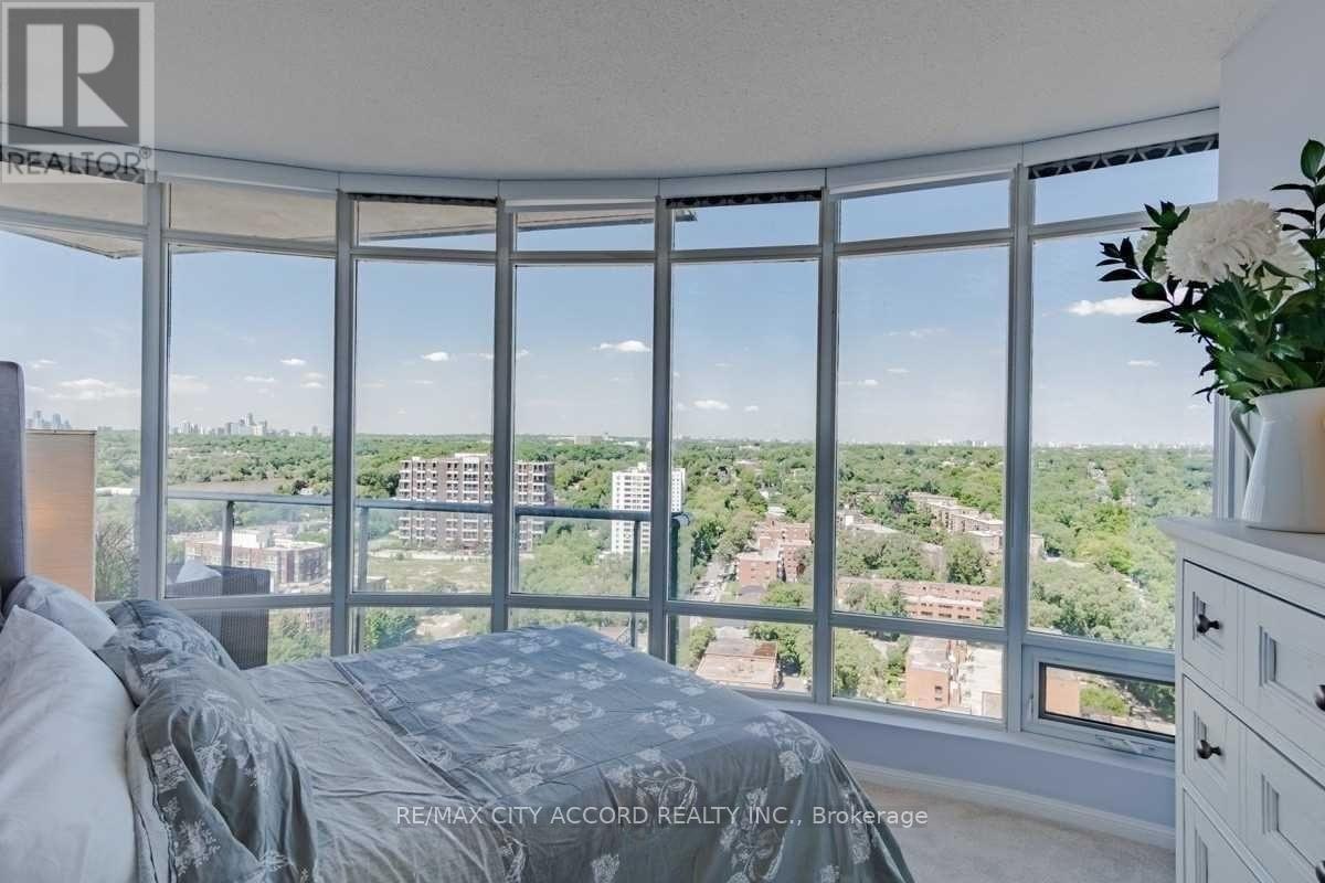 2702 - 15 Windermere Avenue, Toronto, Ontario  M6S 5A2 - Photo 7 - W13022396