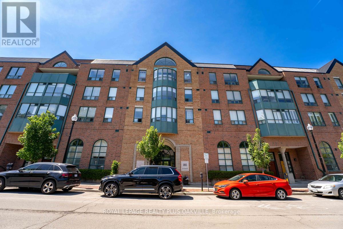 315 - 185 Robinson Street, Oakville, Ontario  L6J 7P6 - Photo 2 - W13022402