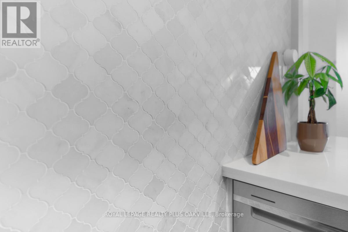 315 - 185 Robinson Street, Oakville, Ontario  L6J 7P6 - Photo 6 - W13022402