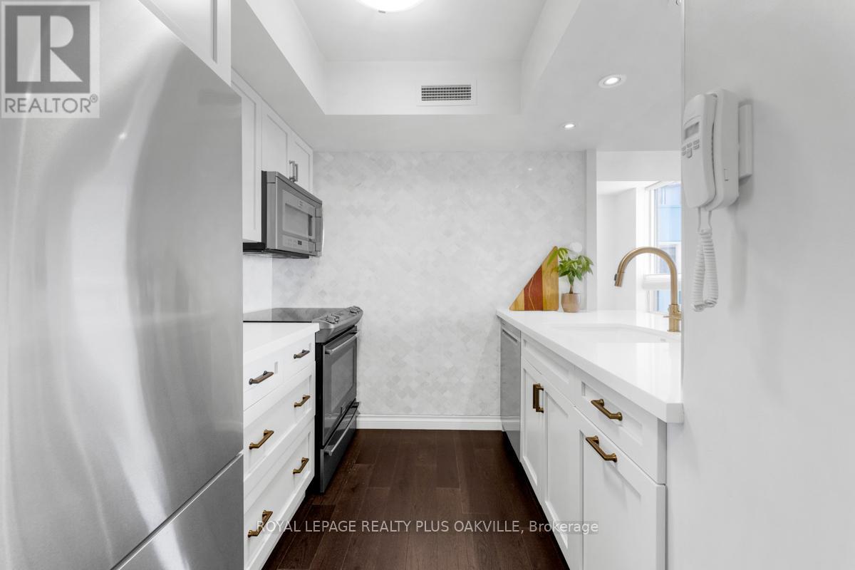315 - 185 Robinson Street, Oakville, Ontario  L6J 7P6 - Photo 9 - W13022402