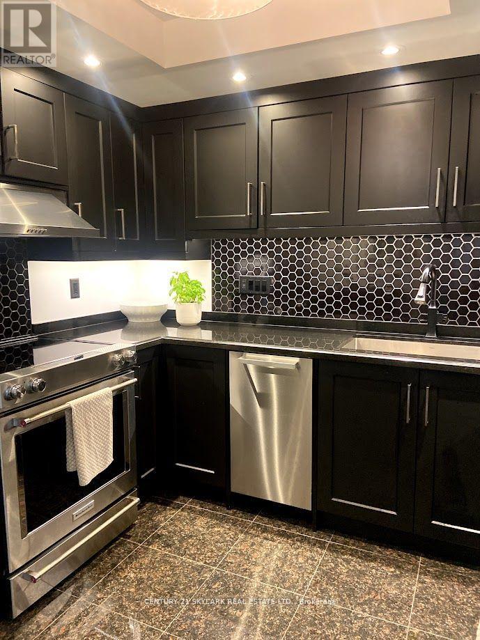 706 - 8 Lisa Street, Brampton, Ontario  L6Y 3V1 - Photo 18 - W13022414