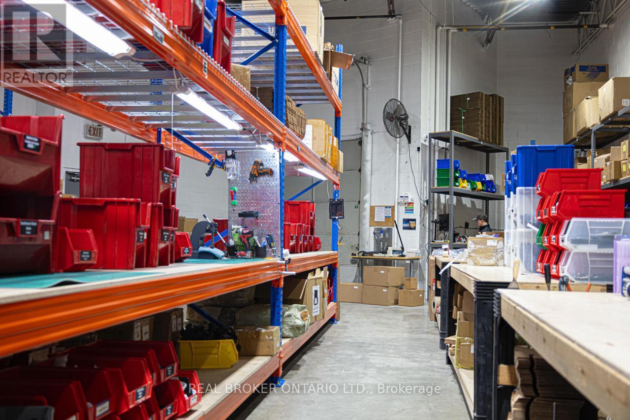 #11 - 1111 Flint Road, Toronto, Ontario  M3J 3C7 - Photo 10 - W13022416