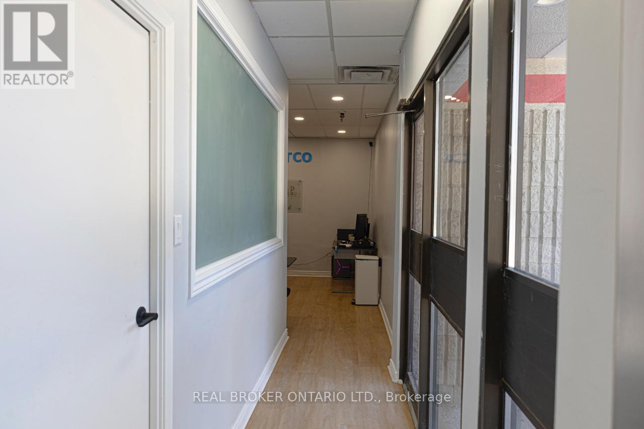 #11 - 1111 Flint Road, Toronto, Ontario  M3J 3C7 - Photo 7 - W13022416