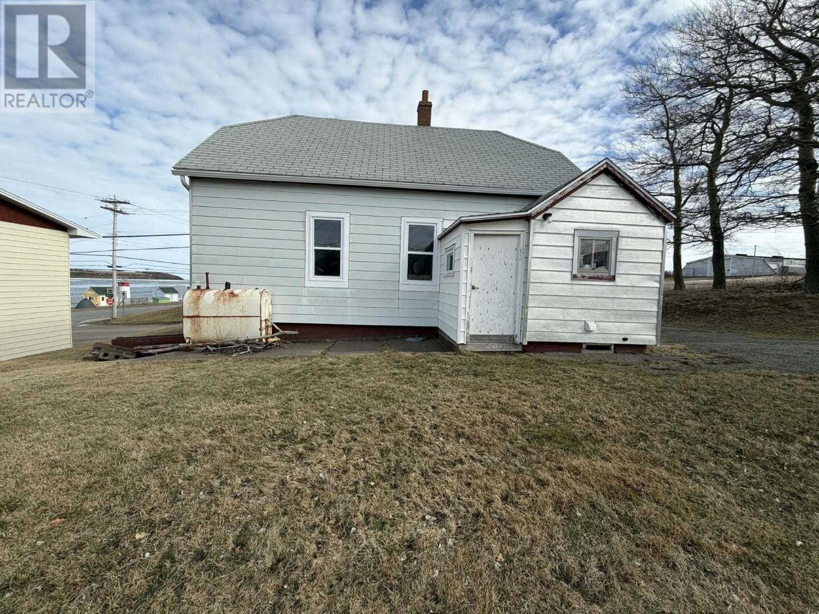 10 Barren Road, Chéticamp, Nova Scotia  B0E 1H0 - Photo 3 - 202607826