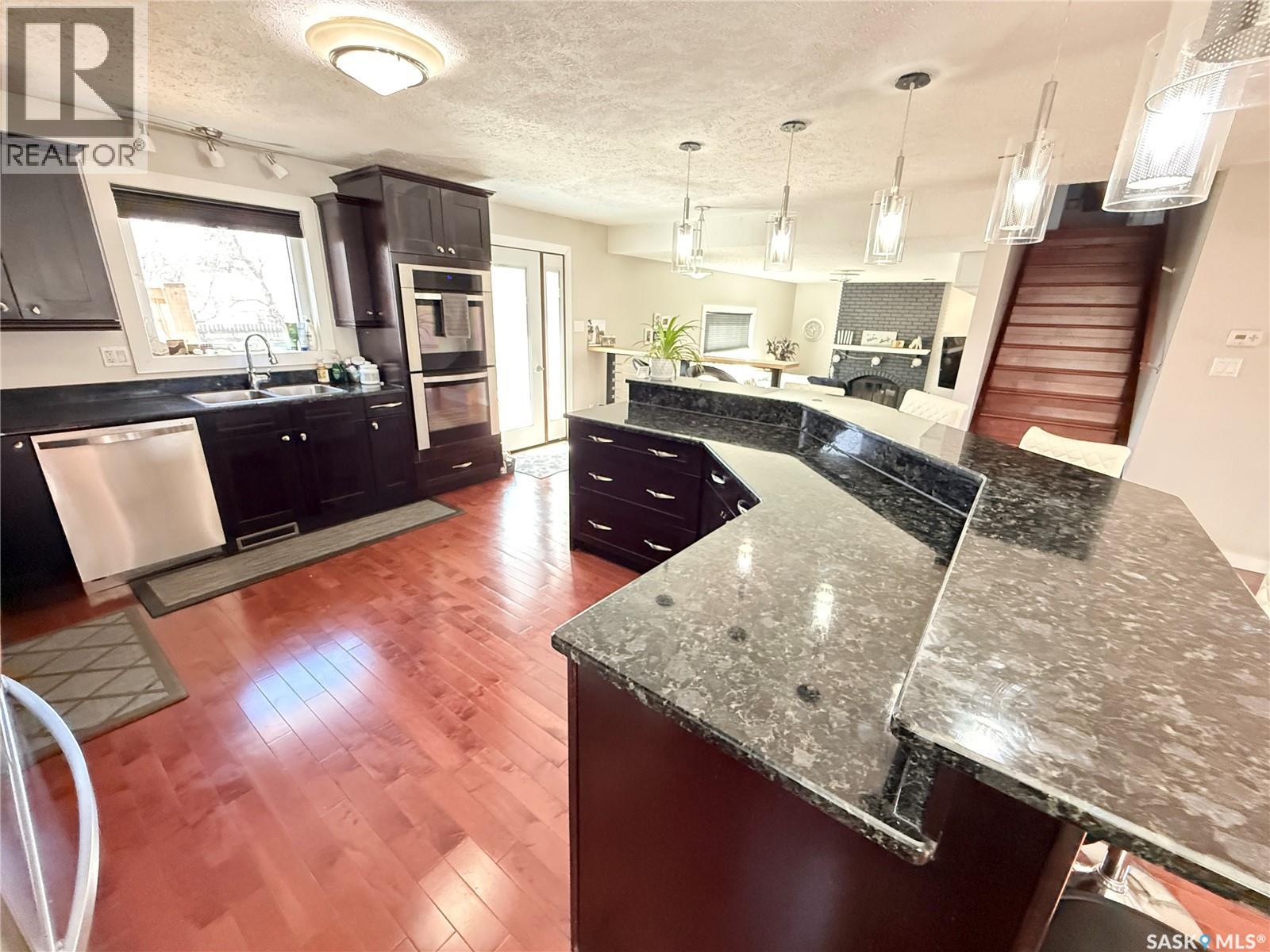 787 Brimacombe Drive, Weyburn, Saskatchewan  S4H 2P7 - Photo 11 - SK033458