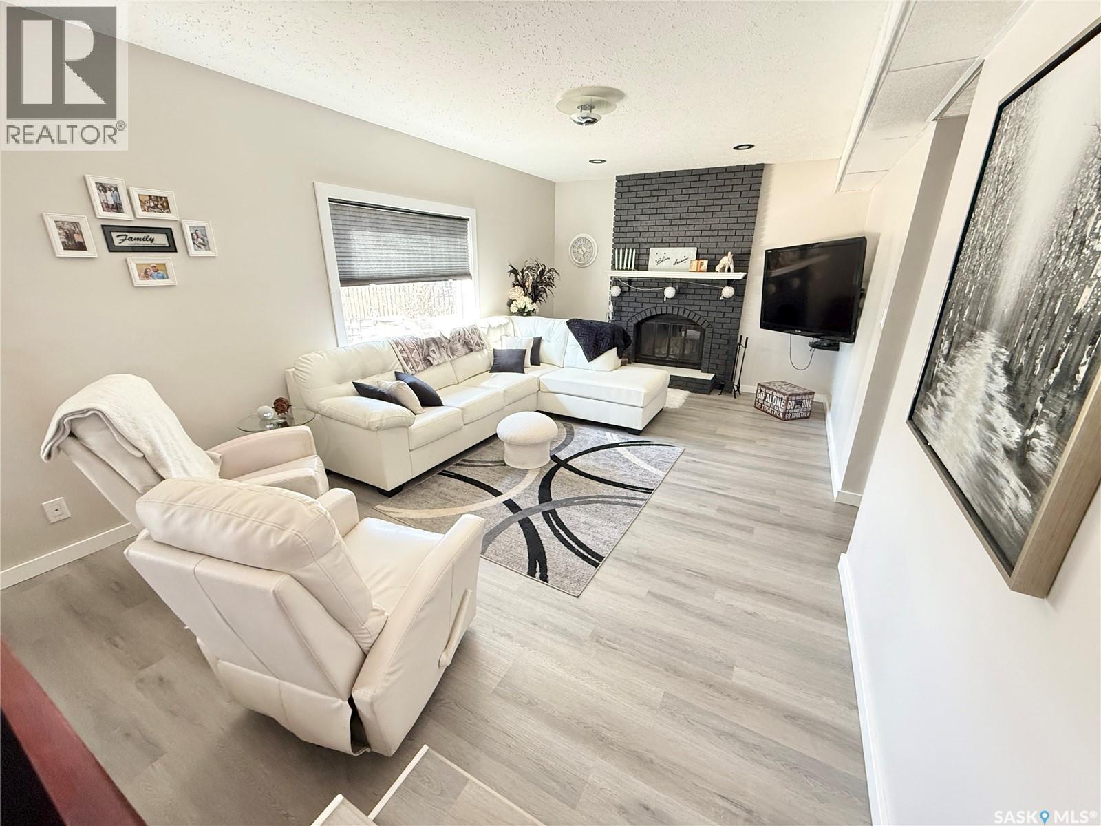 787 Brimacombe Drive, Weyburn, Saskatchewan  S4H 2P7 - Photo 13 - SK033458