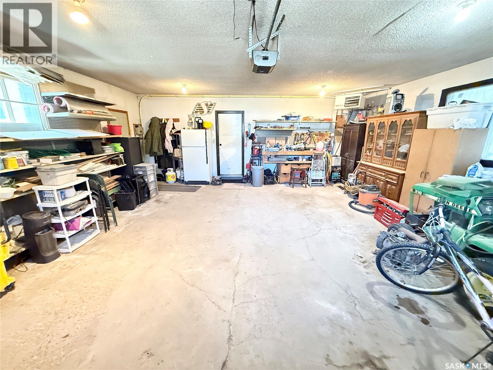 787 Brimacombe Drive, Weyburn, Saskatchewan  S4H 2P7 - Photo 20 - SK033458