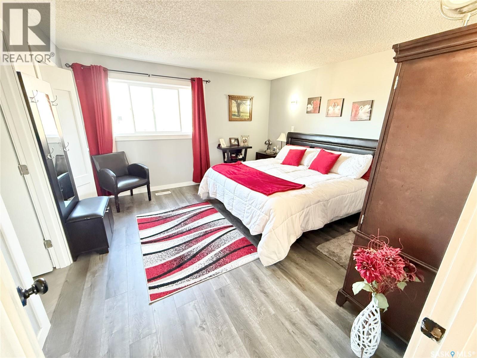 787 Brimacombe Drive, Weyburn, Saskatchewan  S4H 2P7 - Photo 21 - SK033458